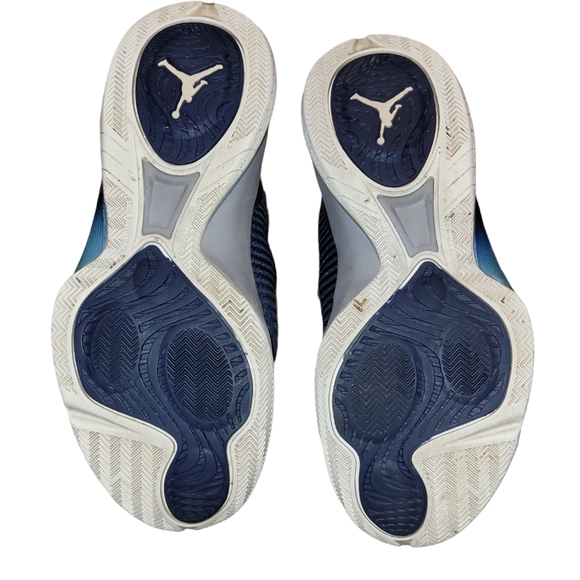 Nike Jordan CP3.VIII Basketball Shoes - Picture 6 of 8